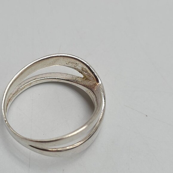 Sterling Silver Crossover Band Ring For Women Vintage Size 7 - Picture 6 of 8
